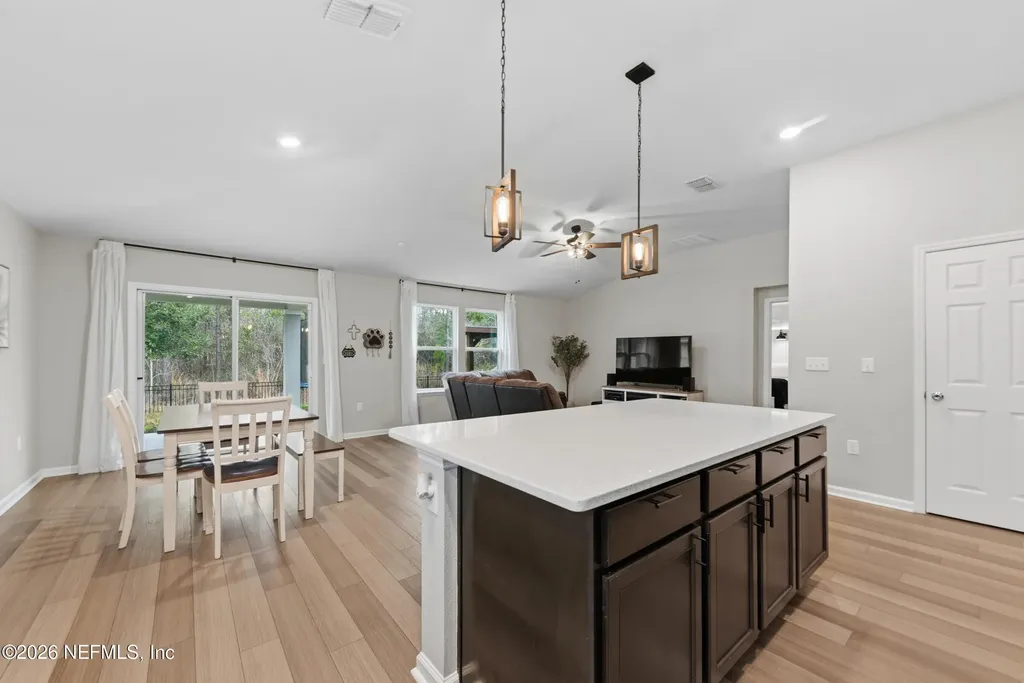 589 Wild Rose Lane Jacksonville FL 32218