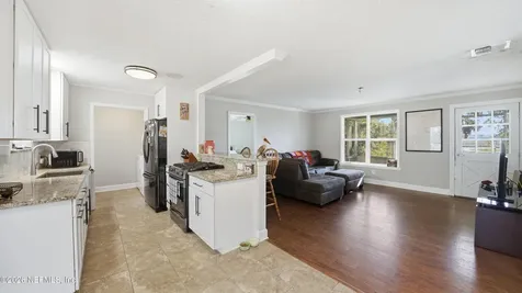 5480 Cedar Point Road Jacksonville FL 32226