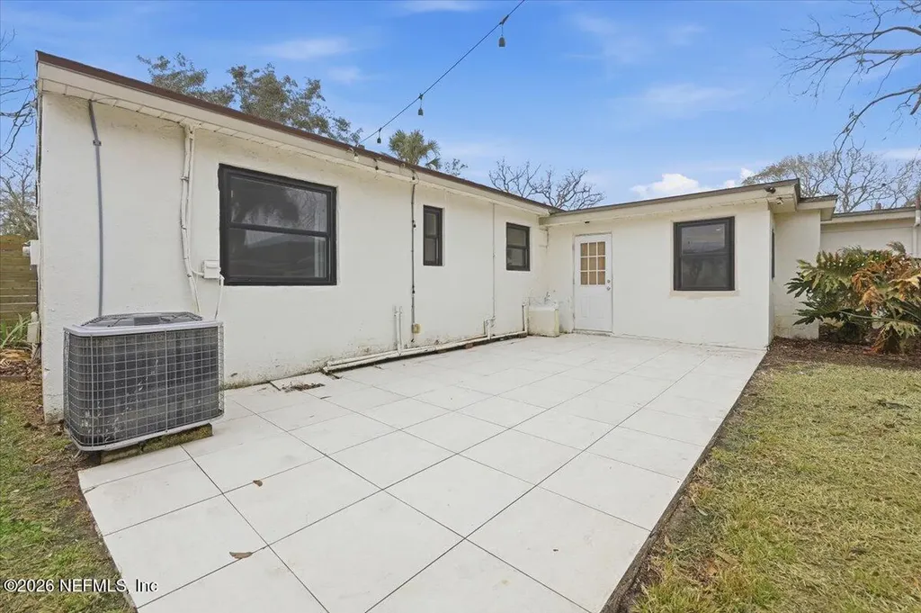 1203 16th Avenue N Jacksonville Beach FL 32250