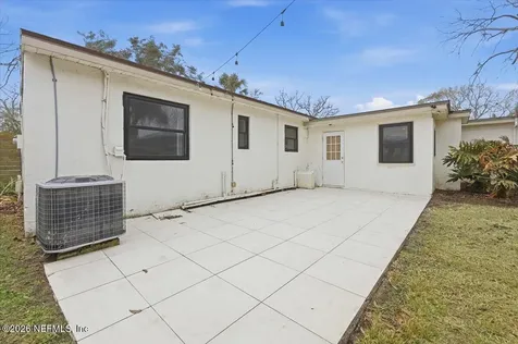 1203 16th Avenue N Jacksonville Beach FL 32250