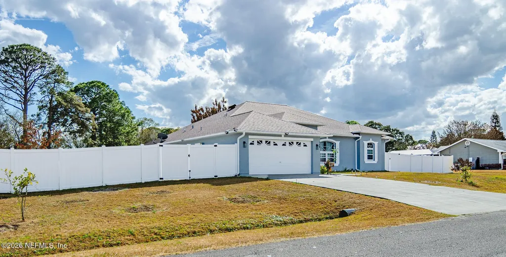 868 Huntington Street NE Palm Bay FL 32907