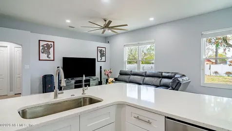 868 Huntington Street NE Palm Bay FL 32907