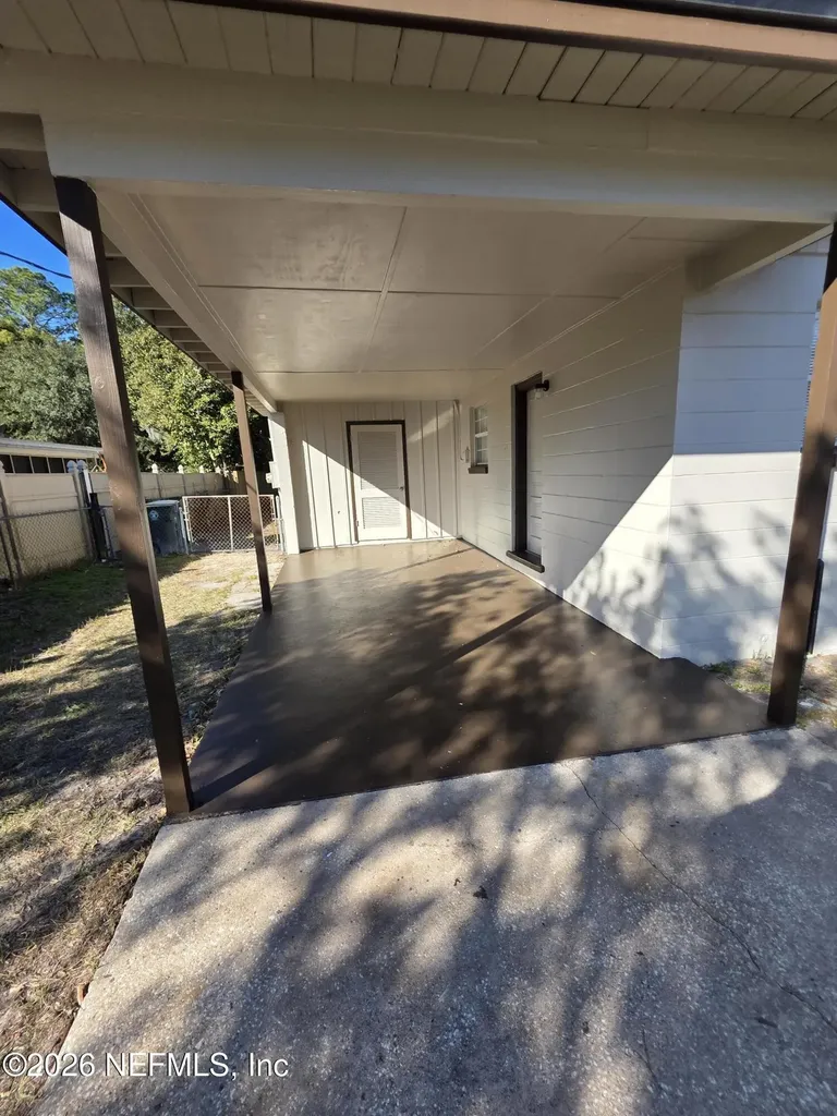 1938 Leon Road Jacksonville FL 32246