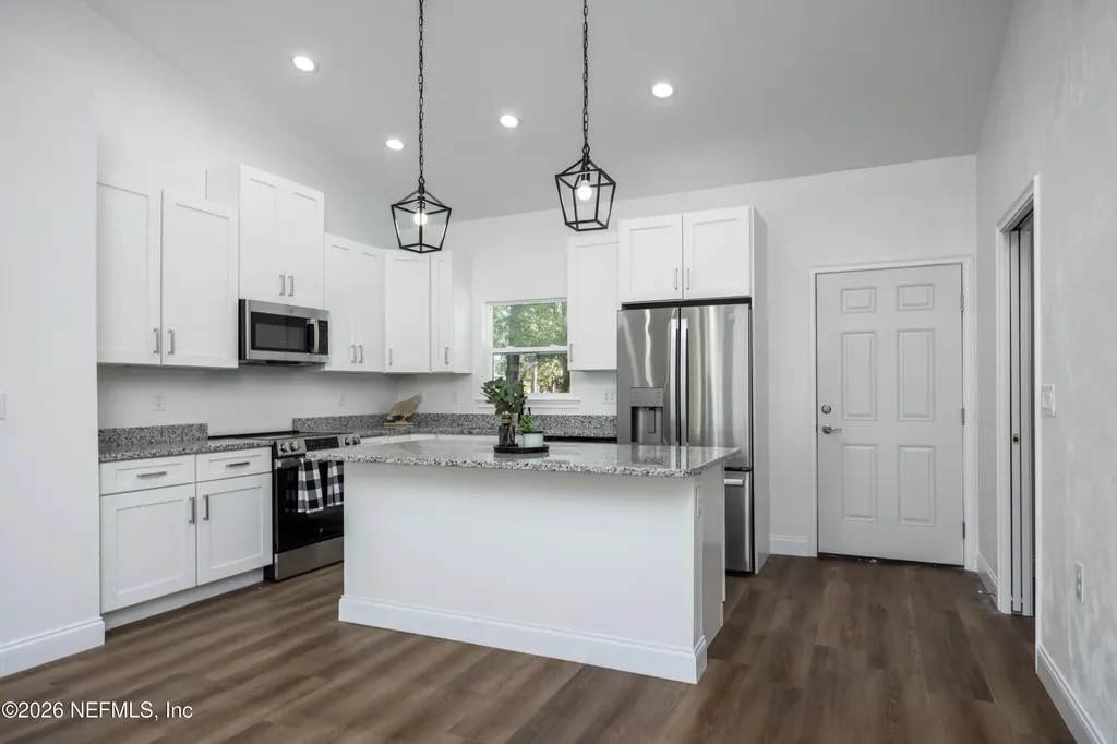 220 SW 3rd Lake Butler FL 32054