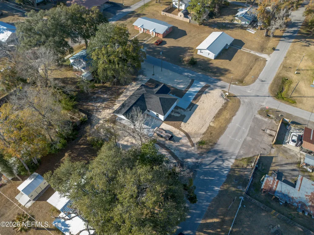 220 SW 3rd Lake Butler FL 32054