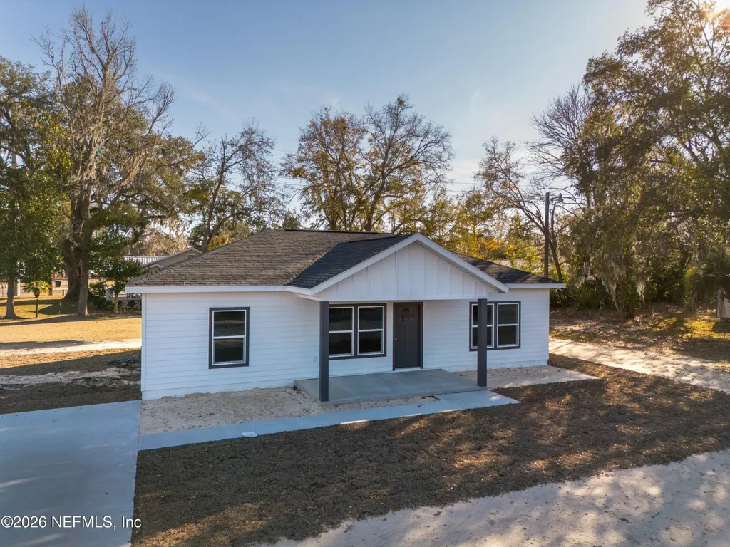 220 SW 3rd Lake Butler FL 32054