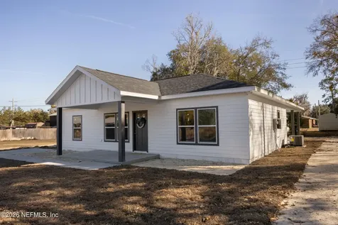220 SW 3rd Lake Butler FL 32054