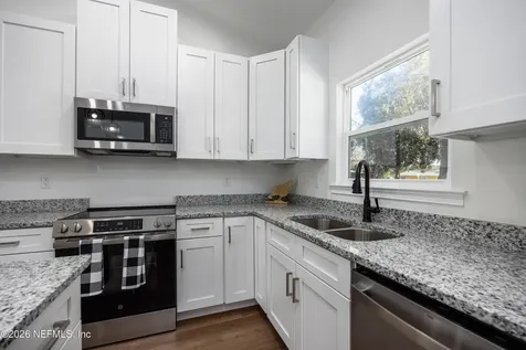 220 SW 3rd Lake Butler FL 32054