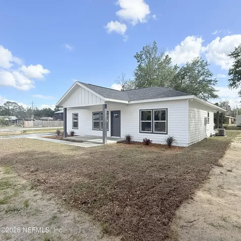 220 SW 3rd Lake Butler FL 32054