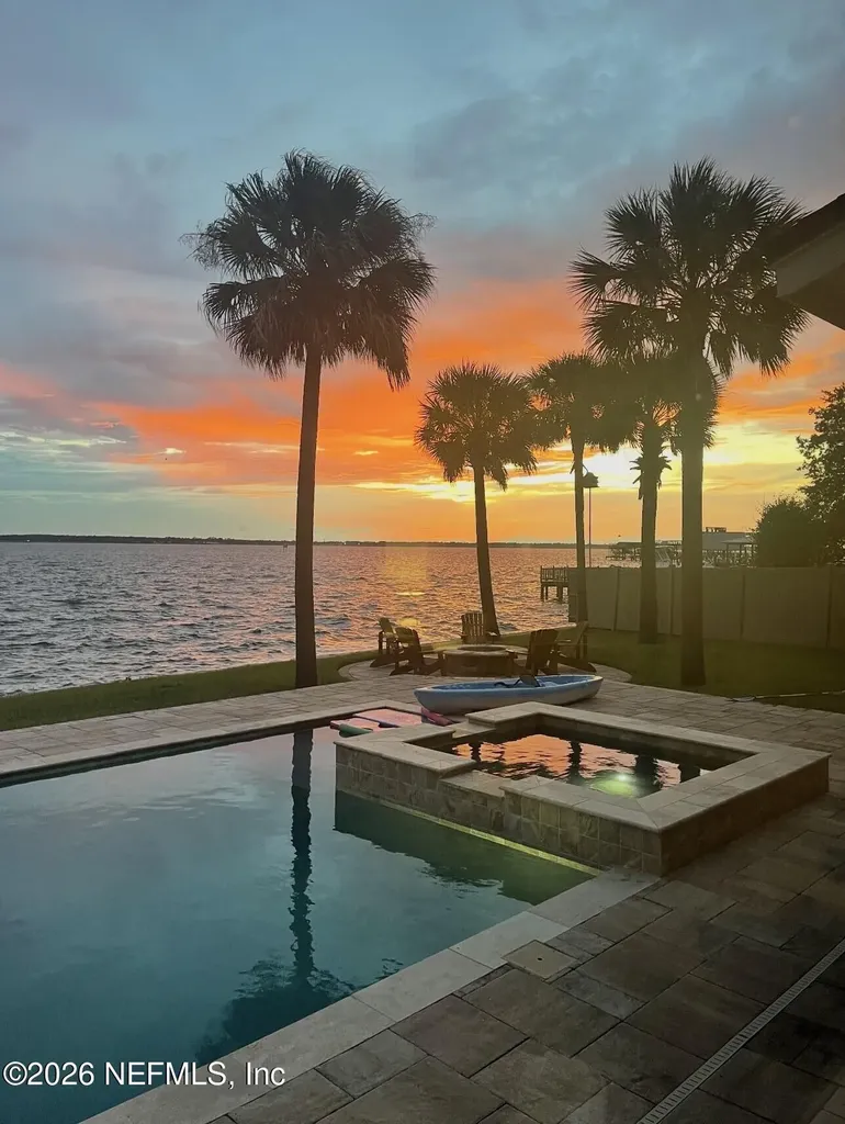 6518 Christopher Point Road W Jacksonville FL 32217