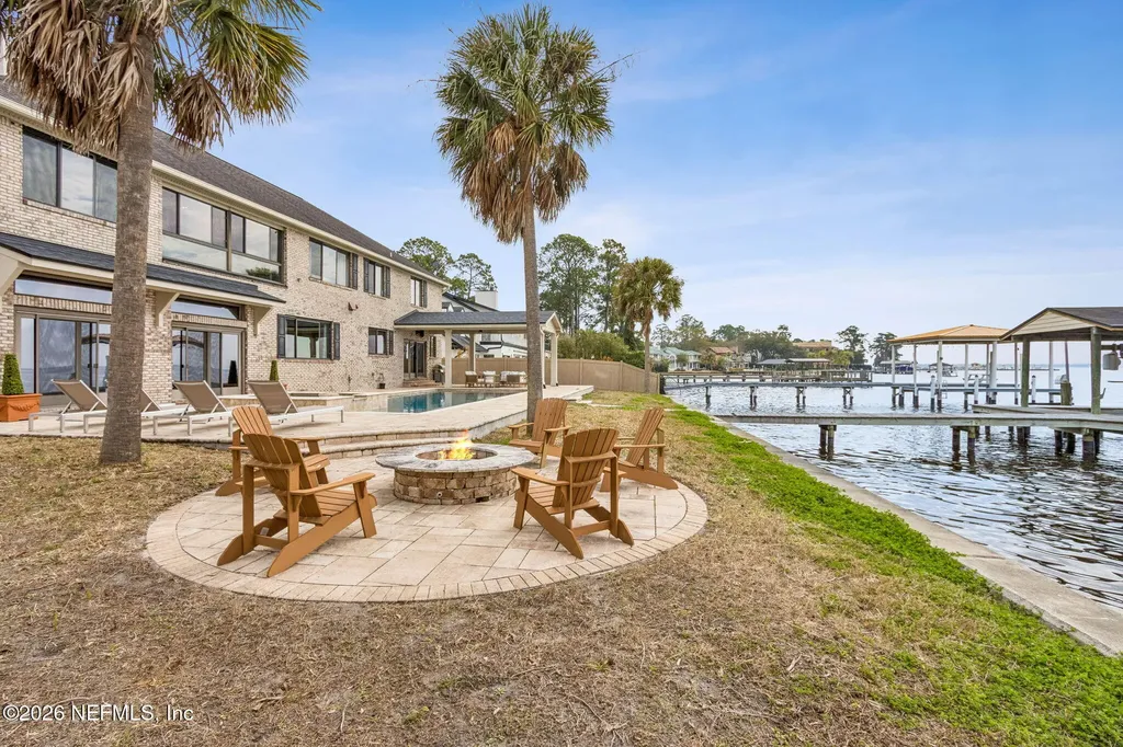 6518 Christopher Point Road W Jacksonville FL 32217