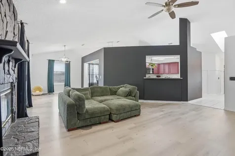 7737 Mistwood Circle E Jacksonville FL 32244