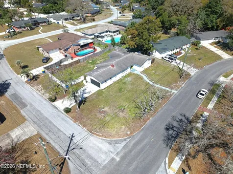 7915 Alderman Road Jacksonville FL 32211