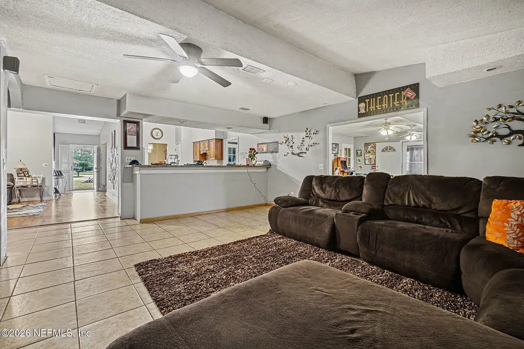841 Chalmet Lane Jacksonville FL 32218