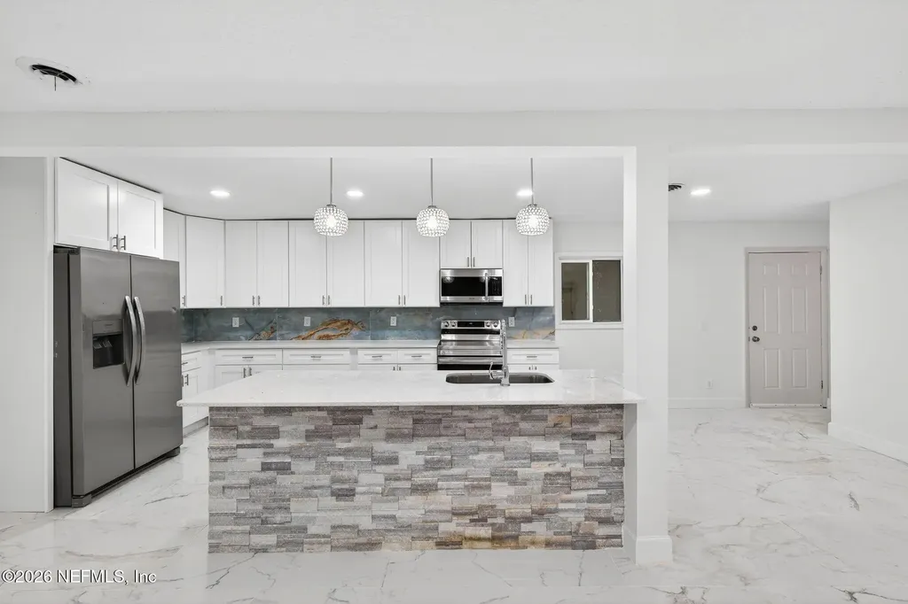 6041 Harlow Boulevard Jacksonville FL 32210