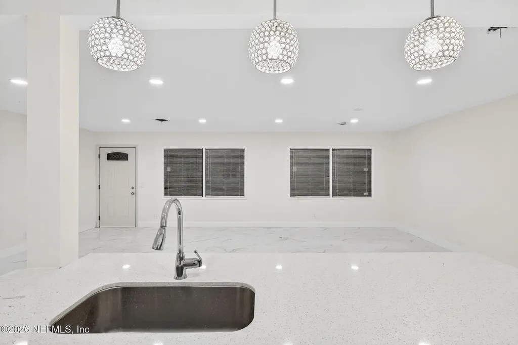 6041 Harlow Boulevard Jacksonville FL 32210