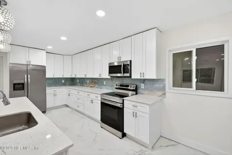 6041 Harlow Boulevard Jacksonville FL 32210