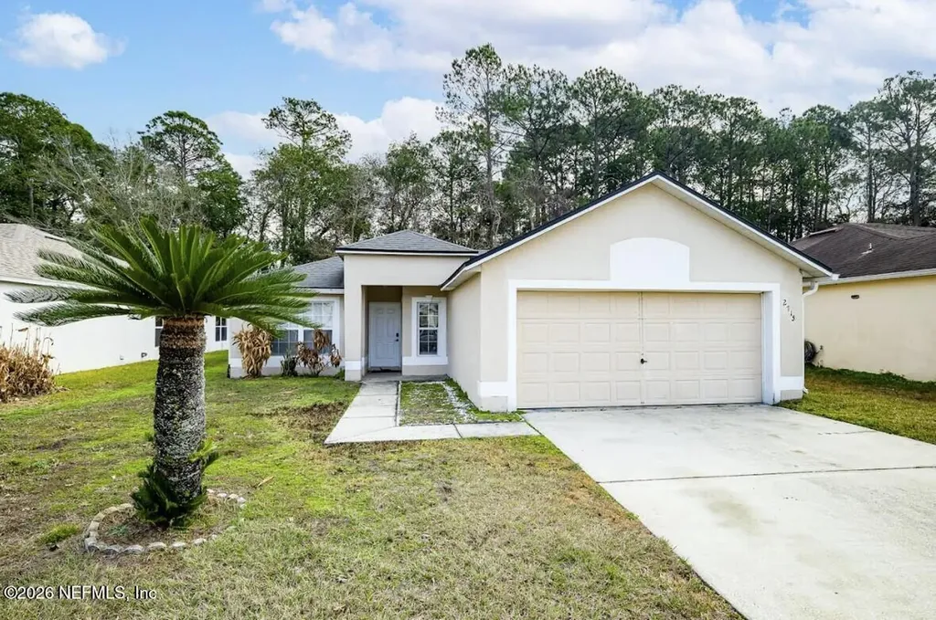 2715 Lantana Lakes Drive E Jacksonville FL 32246