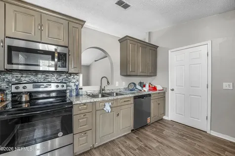 2715 Lantana Lakes Drive E Jacksonville FL 32246