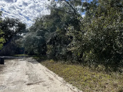 141 Woodland Lane Hawthorne FL 32640