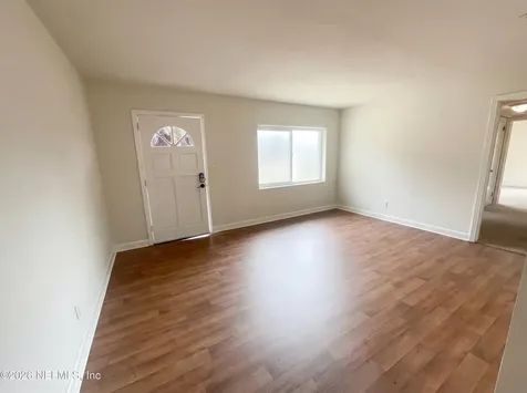 6123 Robbins Circle S Jacksonville FL 32211