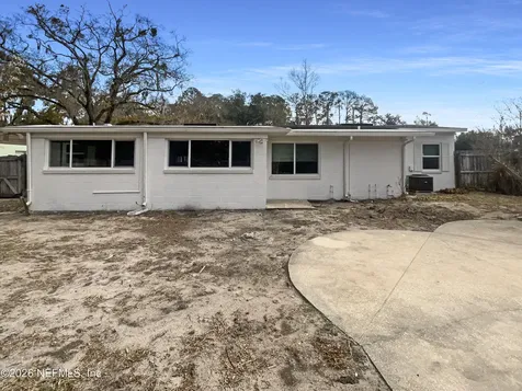 6123 Robbins Circle S Jacksonville FL 32211