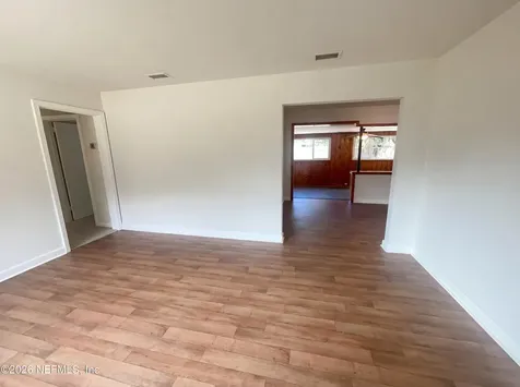 6123 Robbins Circle S Jacksonville FL 32211