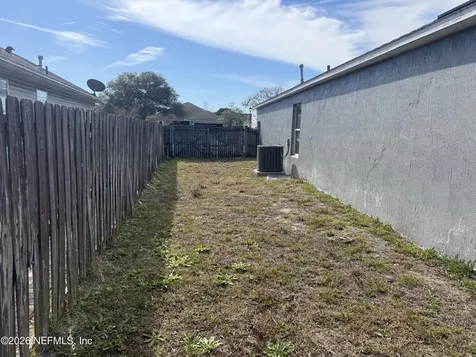 2157 Willesdon Drive W Jacksonville FL 32246