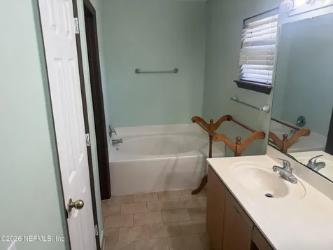 2157 Willesdon Drive W Jacksonville FL 32246