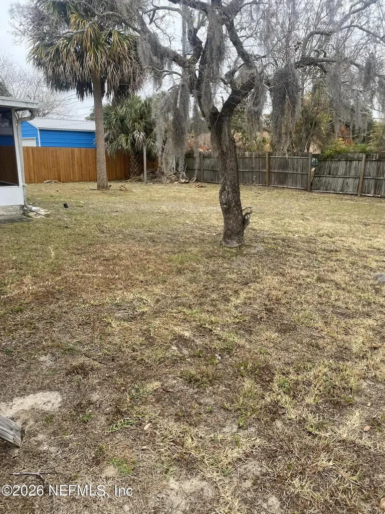 315 White Street Daytona Beach FL 32114