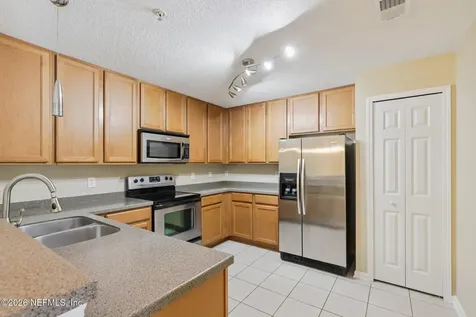 7067 Deer Lodge Circle Jacksonville FL 32256