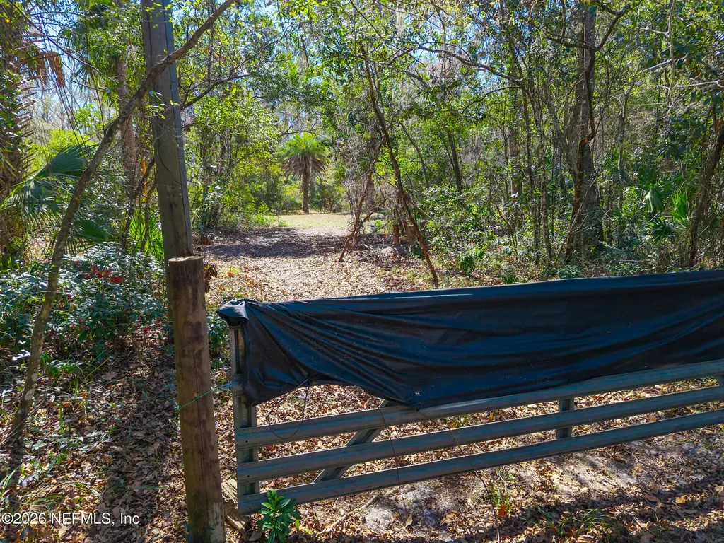 121 & 125 Panther Trail Palatka FL 32177