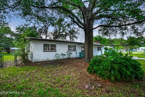 1820 Roselle Avenue Palatka FL 32177