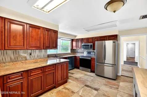 7843 Holiday Road S Jacksonville FL 32216