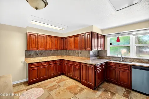 7843 Holiday Road S Jacksonville FL 32216