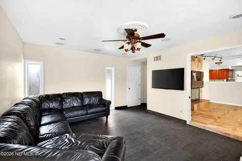7843 Holiday Road S Jacksonville FL 32216