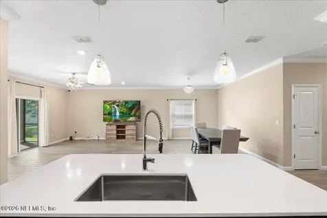 7611 Rock Brook Drive Jacksonville FL 32222