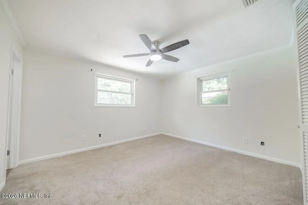 7762 Knoll Drive S Jacksonville FL 32221