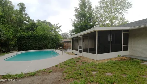 7762 Knoll Drive S Jacksonville FL 32221