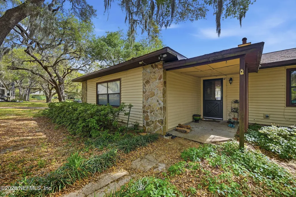 5781 S Crater Lake Circle Keystone Heights FL 32656