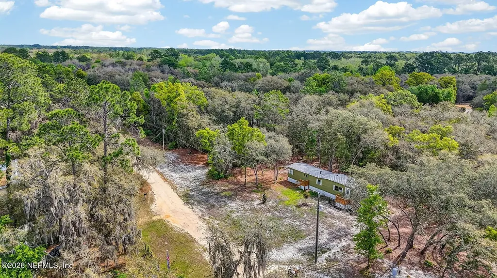 112 Palmer Drive Interlachen FL 32148