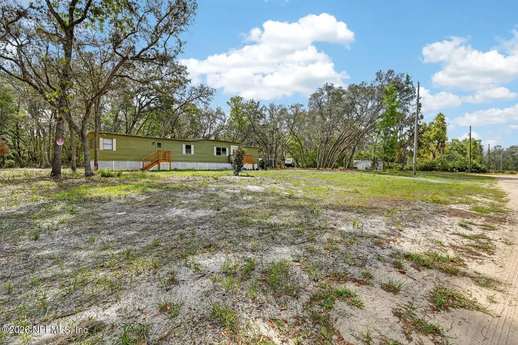 112 Palmer Drive Interlachen FL 32148