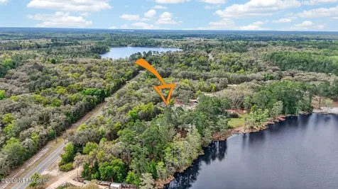 112 Palmer Drive Interlachen FL 32148