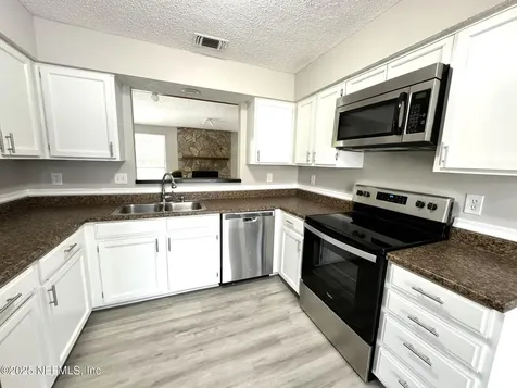 6281 Island Forest Drive Fleming Island FL 32003