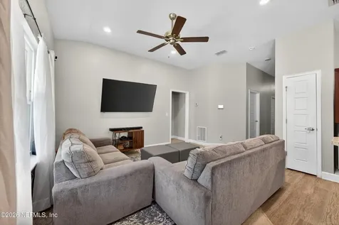7841 Wyoming Street Jacksonville FL 32220