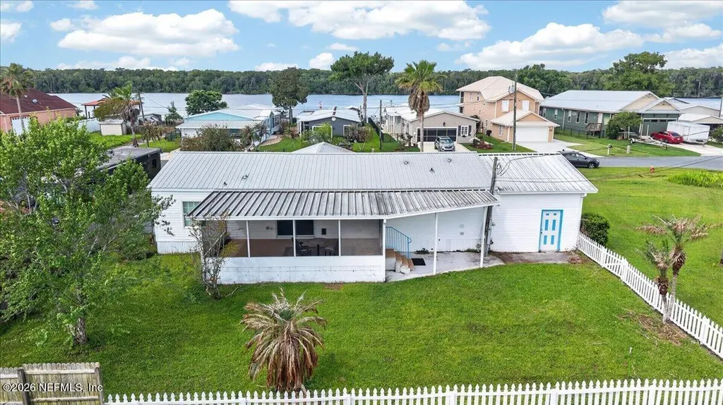186 Sportsman Drive Welaka FL 32193