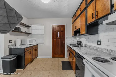 2306 Red Oak Drive Jacksonville FL 32211