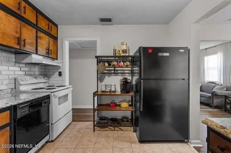 2306 Red Oak Drive Jacksonville FL 32211