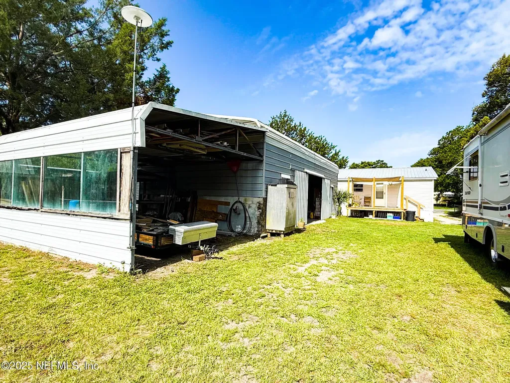 104 Waterway Avenue Satsuma FL 32189