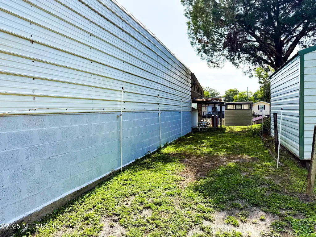 104 Waterway Avenue Satsuma FL 32189